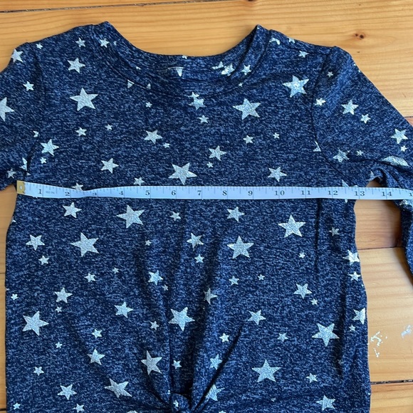Kids Knit Sweater with Star Print - Size 6/7 - Picture 5 of 5